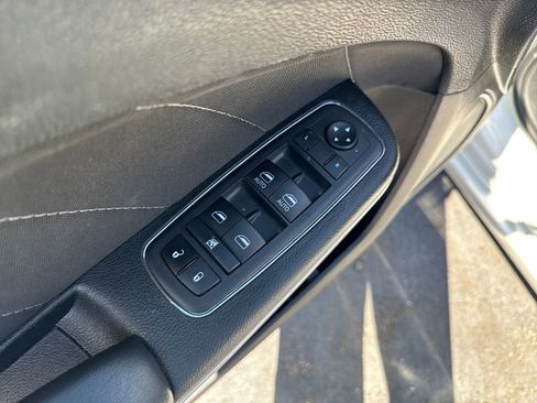 Used 2023 Dodge Charger SXT image 12
