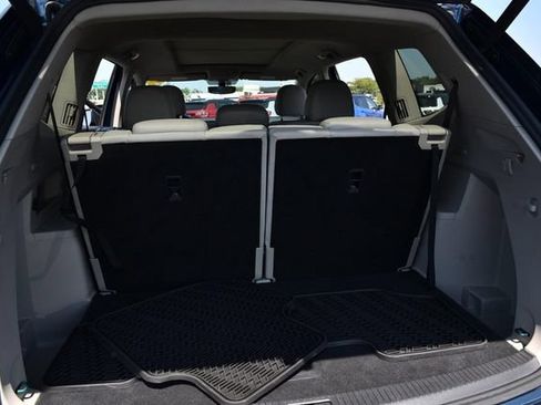 Used 2021 Volkswagen Atlas SE w/ Panoramic Sunroof Package AWD/4WD image 26