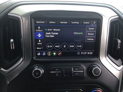 Used 2020 Chevrolet Silverado 1500 LT Trail Boss image 27