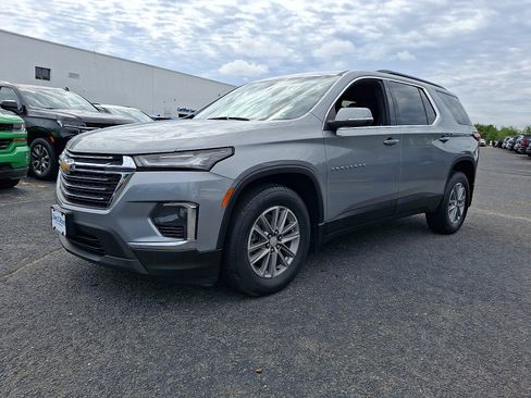 Used 2023 Chevrolet Traverse LT w/ LPO, Floor Liner Package AWD/4WD image 3