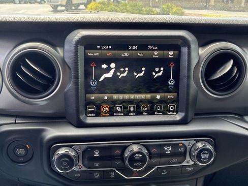 Used 2022 Jeep Wrangler Unlimited Sport AWD/4WD image 14