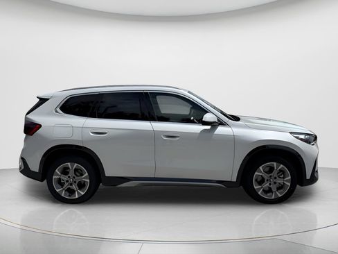 New 2026 BMW X1 xDrive28i w/ Technology Package AWD/4WD image 4