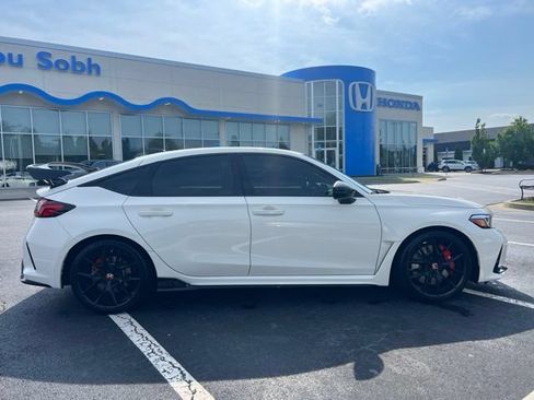 Used 2025 Honda Civic Type R image 7