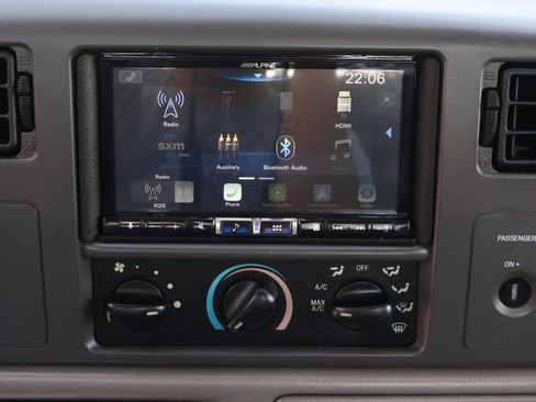 Used 2001 Ford F550 2WD Regular Cab Super Duty image 23