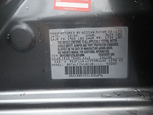 Used 2025 Nissan Versa SV FWD image 12
