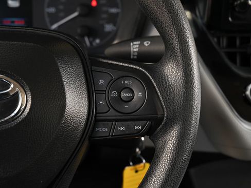 Used 2025 Toyota Corolla LE image 14