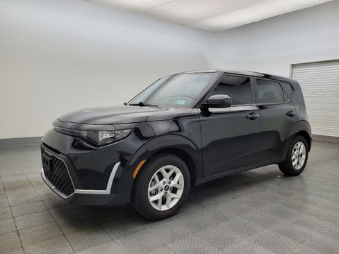 Used 2024 Kia Soul LX w/ Option Group 015 image 2