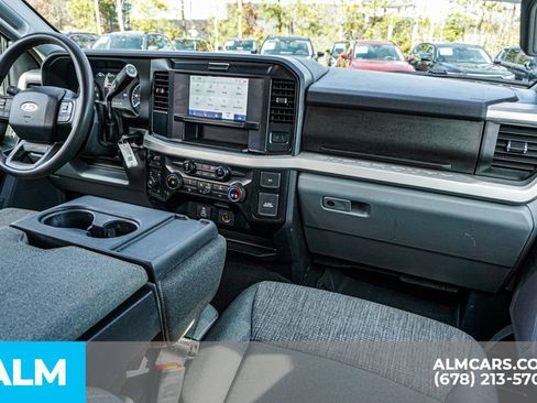 Used 2025 Ford F250 XLT image 24