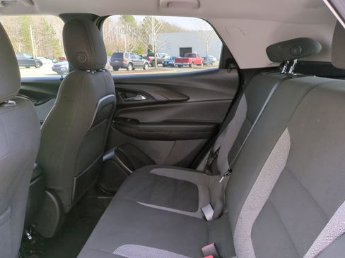 Used 2023 Chevrolet TrailBlazer LT w/ Convenience Package AWD/4WD image 14