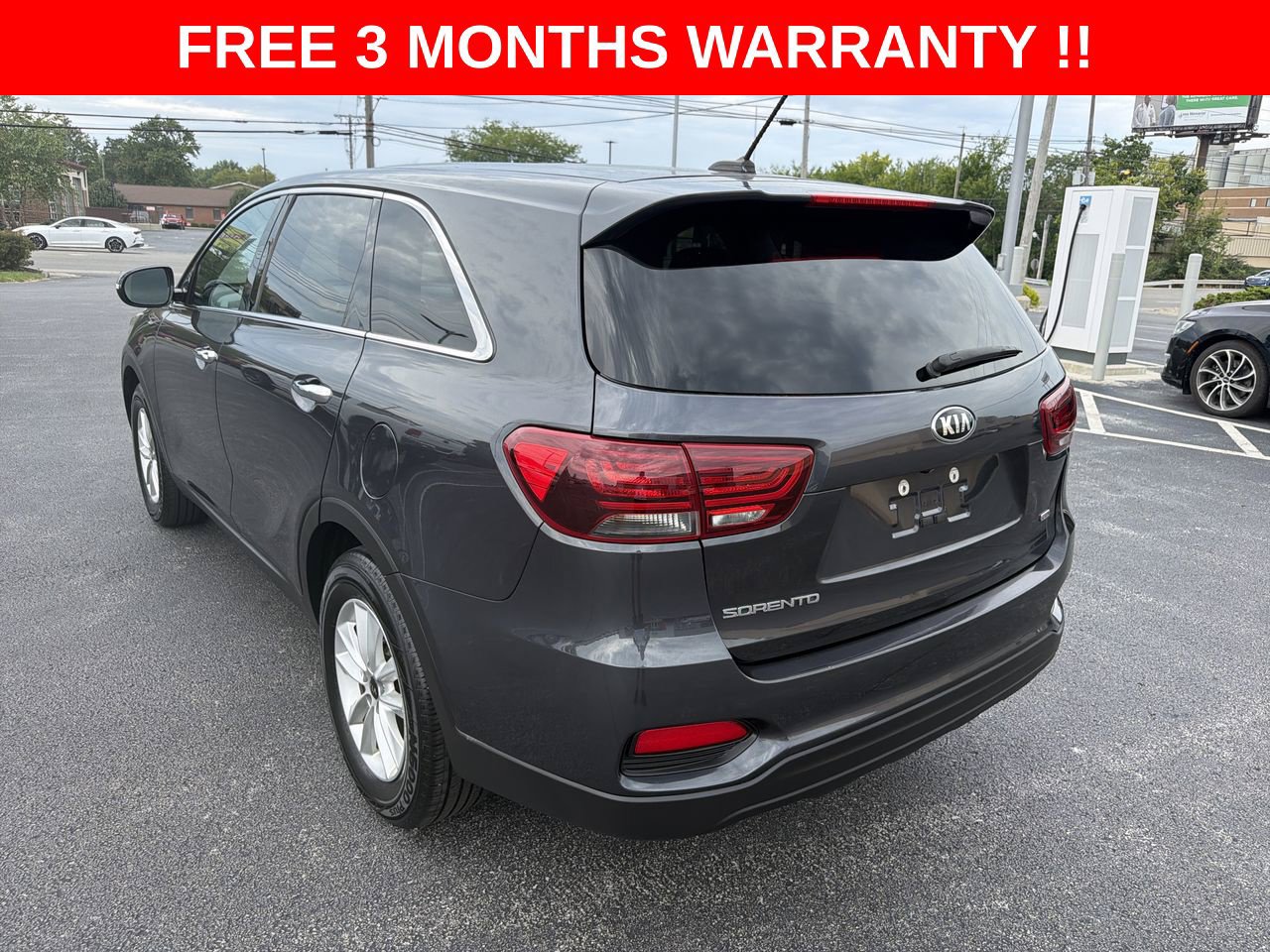 Used 2019 Kia Sorento FWD image 27