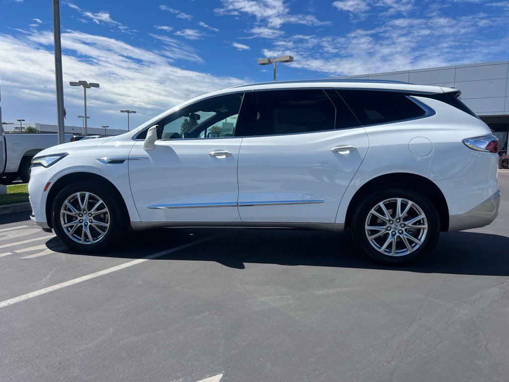Used 2023 Buick Enclave Essence w/ Experience Buick Package FWD image 25