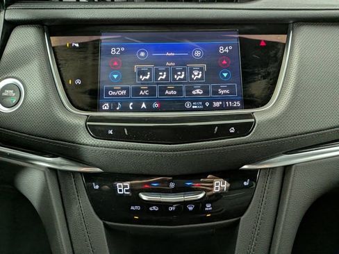 Certified 2023 Cadillac XT5 Premium Luxury w/ LPO, Floor Liner Package image 23