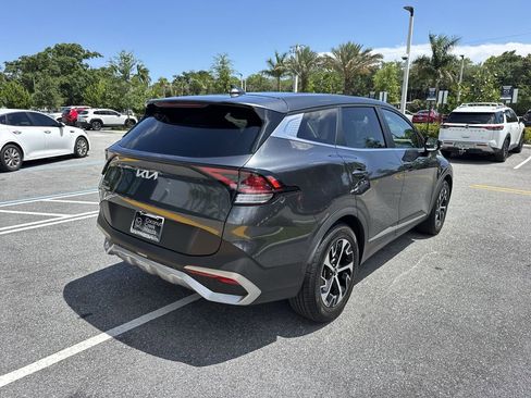 Used 2023 Kia Sportage EX FWD image 3
