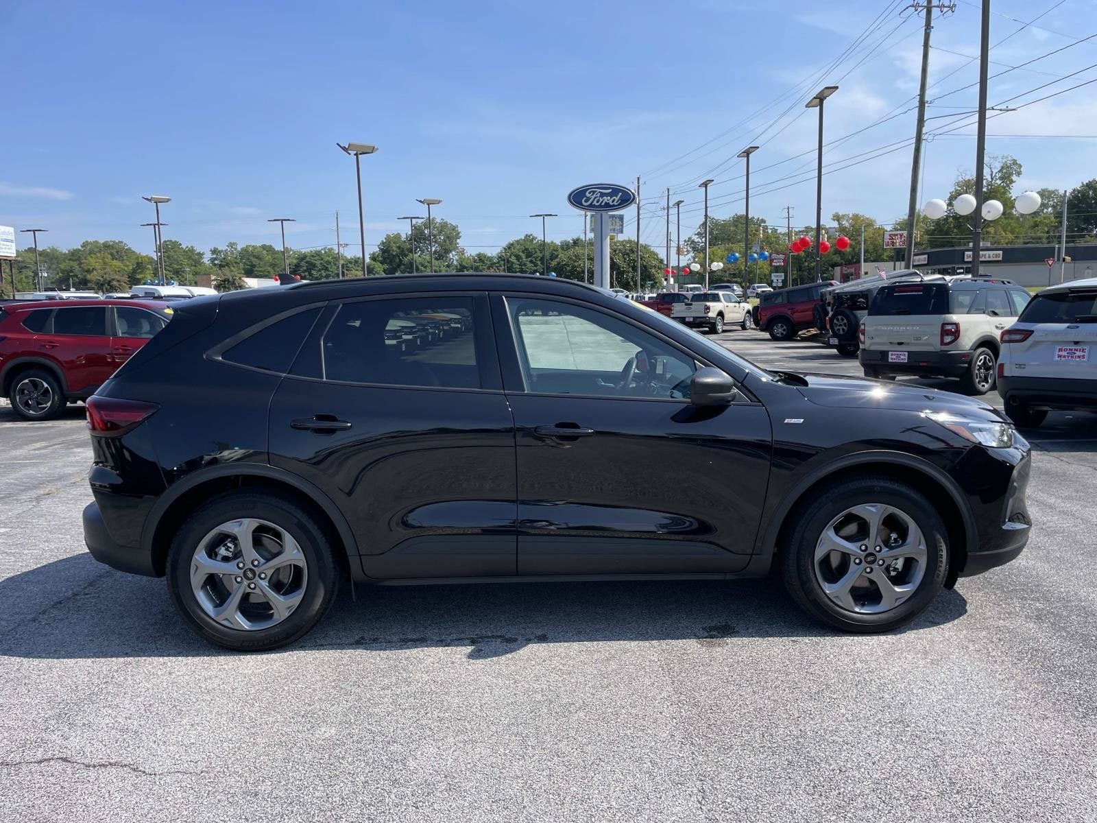 Used 2026 Ford Escape ST-Line FWD image 2