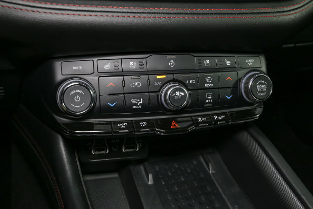 Used 2025 Dodge Durango R/T w/ Blacktop Package AWD/4WD image 33