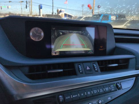 Used 2019 Lexus ES 350 image 26