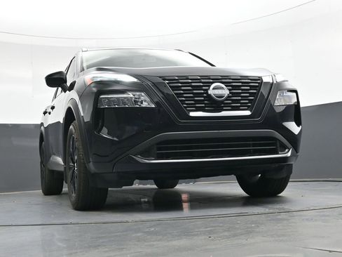 Used 2023 Nissan Rogue SV w/ SV Premium B Package FWD image 46