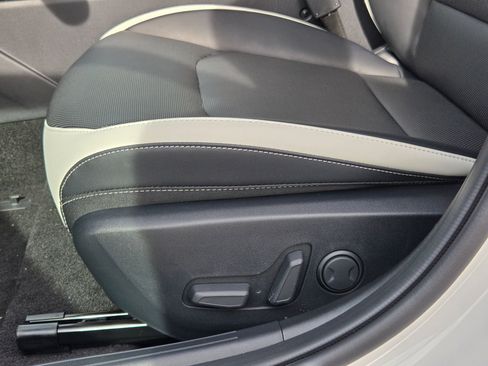 New 2025 Kia K4 GT-Line image 22