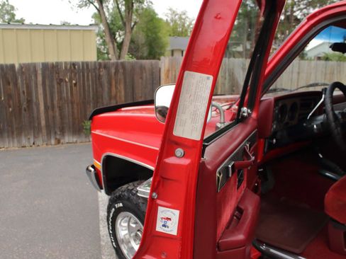 Used 1991 Chevrolet Blazer 4WD image 40