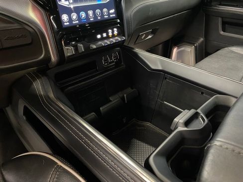 Used 2020 RAM 2500 Limited image 30