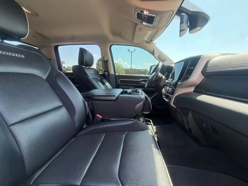 Used 2020 RAM 1500 Laramie AWD/4WD image 25