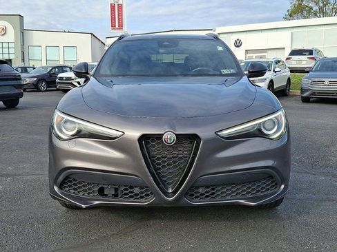 Used 2022 Alfa Romeo Stelvio Veloce AWD/4WD image 2