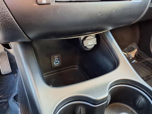 Used 2019 Dodge Journey SE w/ Premium Group image 10