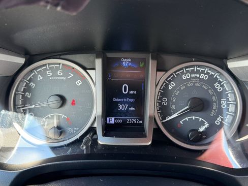 Used 2019 Toyota Tacoma Limited RWD image 24