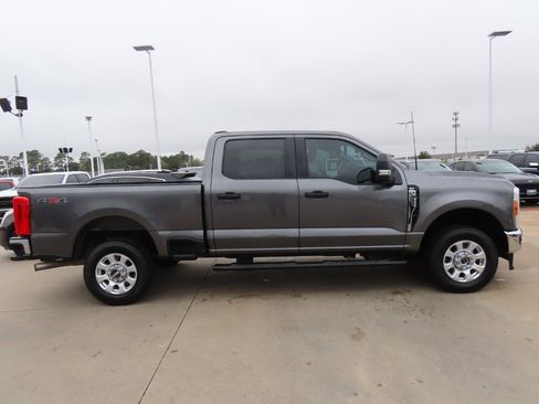 Used 2023 Ford F250 XLT image 10