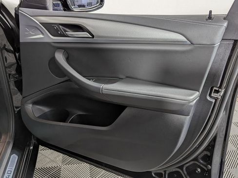 Used 2019 BMW X4 M40i w/ Driving Assistance Package image 28