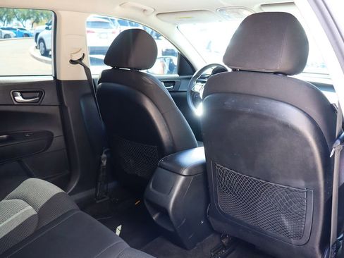 Used 2020 Kia Optima LX image 27