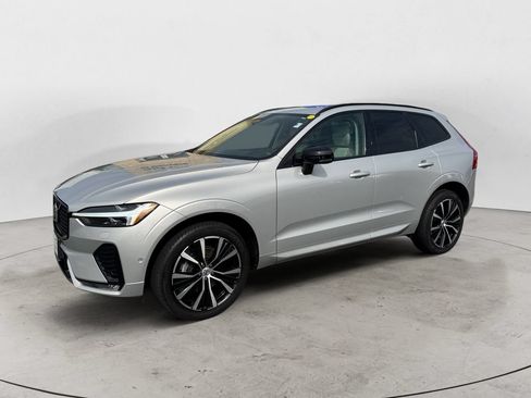 Certified 2024 Volvo XC60 B5 Plus w/ Climate Package AWD/4WD image 2