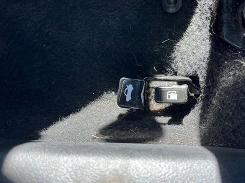 Used 2011 Toyota Corolla S image 23