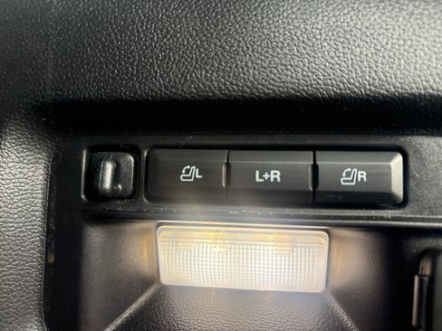 Used 2021 Ford Explorer Limited w/ Equipment Group 301A RWD image 23