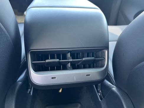 Used 2023 Tesla Model Y Long Range AWD/4WD image 13