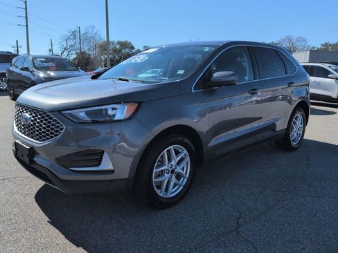 Used 2024 Ford Edge SEL image 8