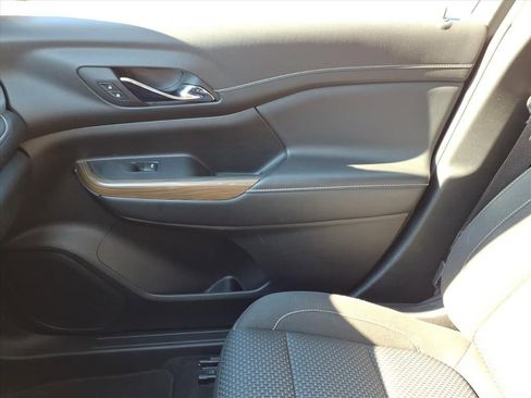 Used 2023 GMC Acadia SLE w/ Driver Convenience Package image 31