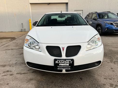 Used 2009 Pontiac G6 Sedan w/ Preferred Package image 9