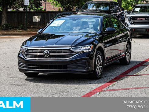 Used 2024 Volkswagen Jetta S FWD image 3