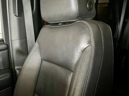 Used 2023 Chevrolet Tahoe Z71 w/ Luxury Package image 16