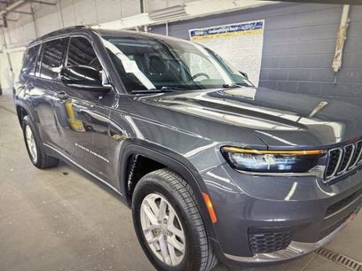 Used 2022 Jeep Grand Cherokee L Laredo w/ Luxury Tech Group I