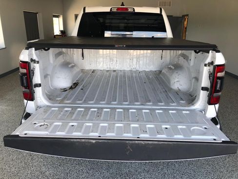 Used 2023 RAM 1500 Big Horn AWD/4WD image 9