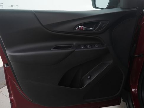 Used 2018 Chevrolet Equinox LT w/ Sun & Infotainment Package image 21