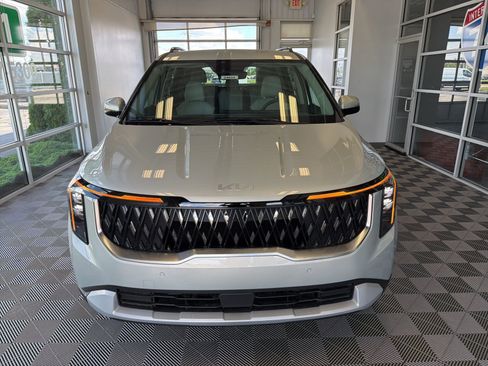 New 2026 Kia Carnival EX FWD image 2