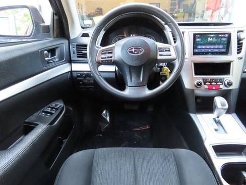 Used 2013 Subaru Outback 2.5i AWD/4WD image 15