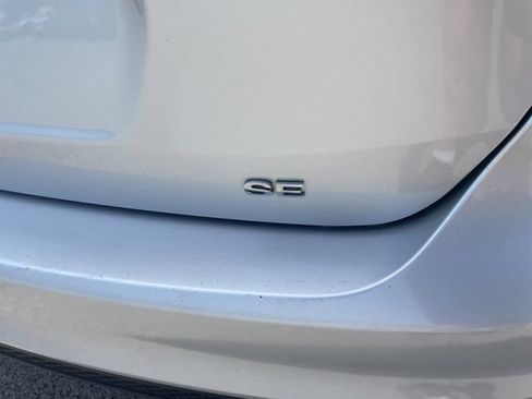 Used 2018 Ford Focus SE FWD image 9