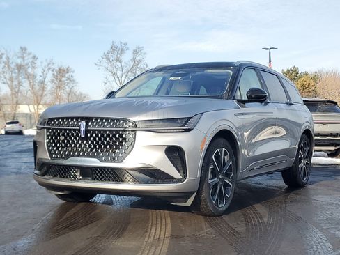 New 2026 Lincoln Nautilus Reserve image 2