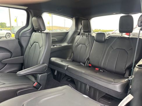 New 2026 Chrysler Voyager LX FWD image 22