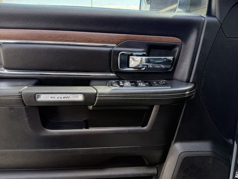 Used 2017 RAM 2500 Laramie image 15