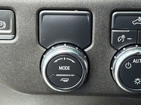 Used 2023 GMC Sierra 1500 SLE RWD image 39